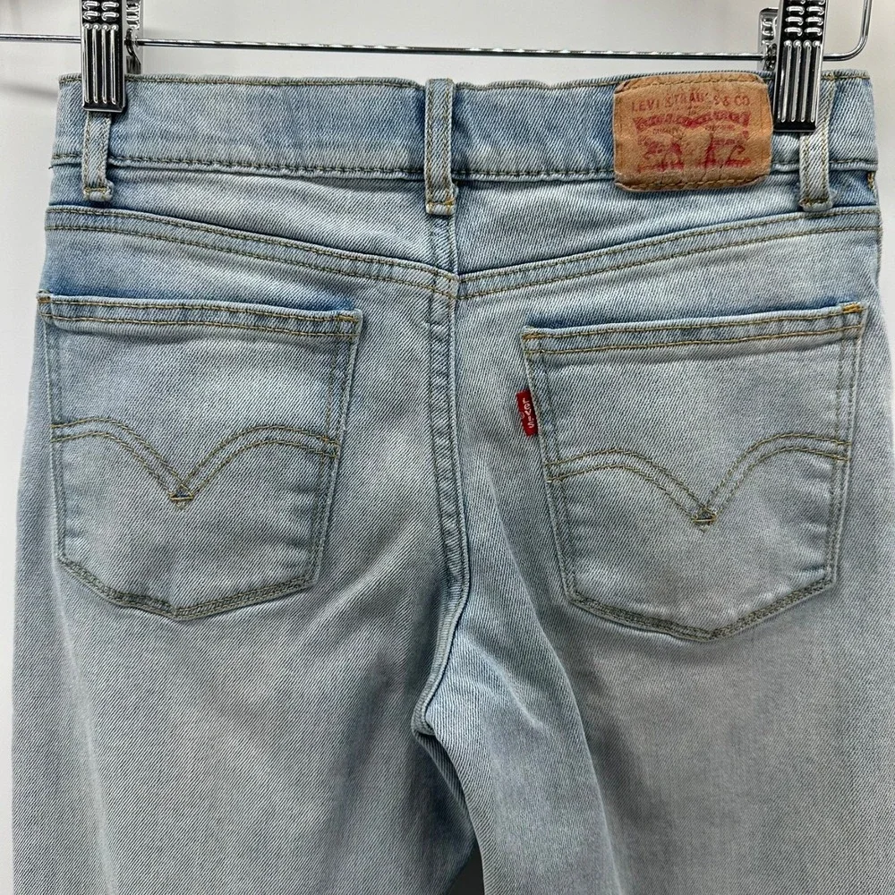 Levis product pair